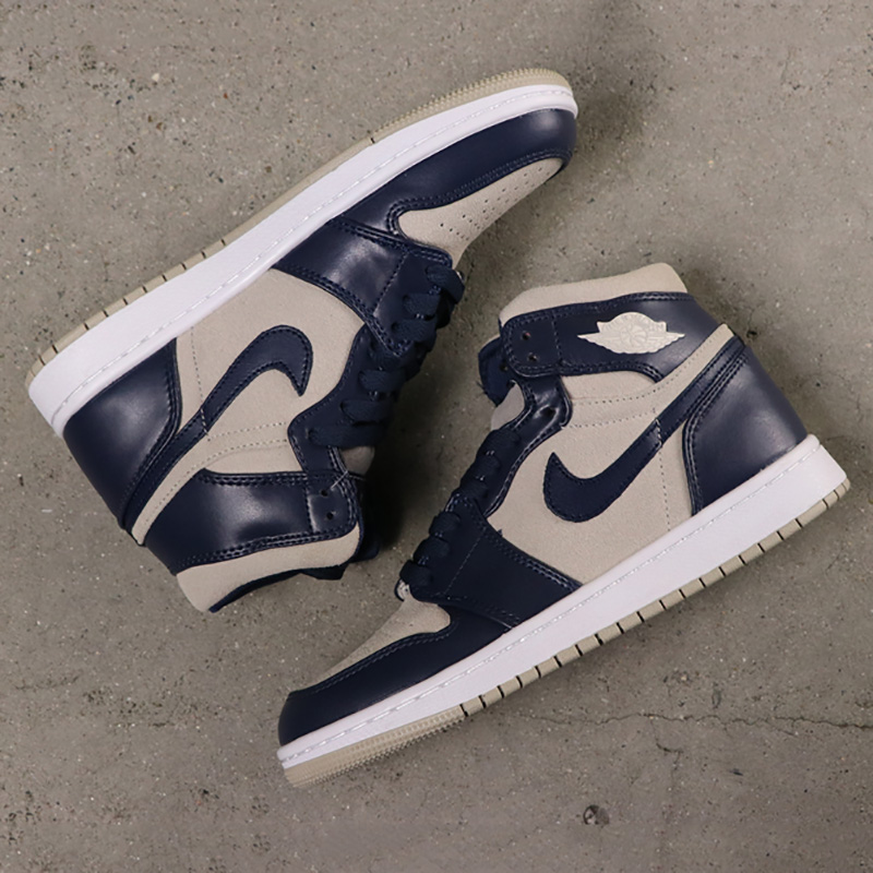 Jordan AJ1 Mid Top WMNS Navy Blue - DopestKickz