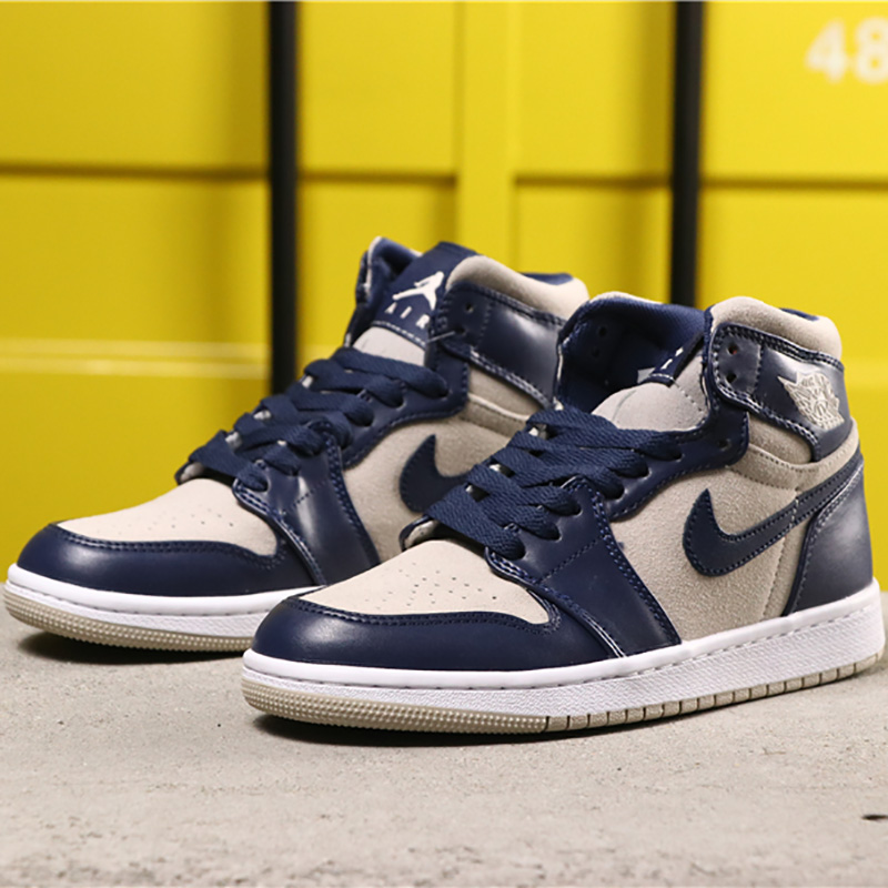 Jordan AJ1 Mid Top WMNS Navy Blue - DopestKickz