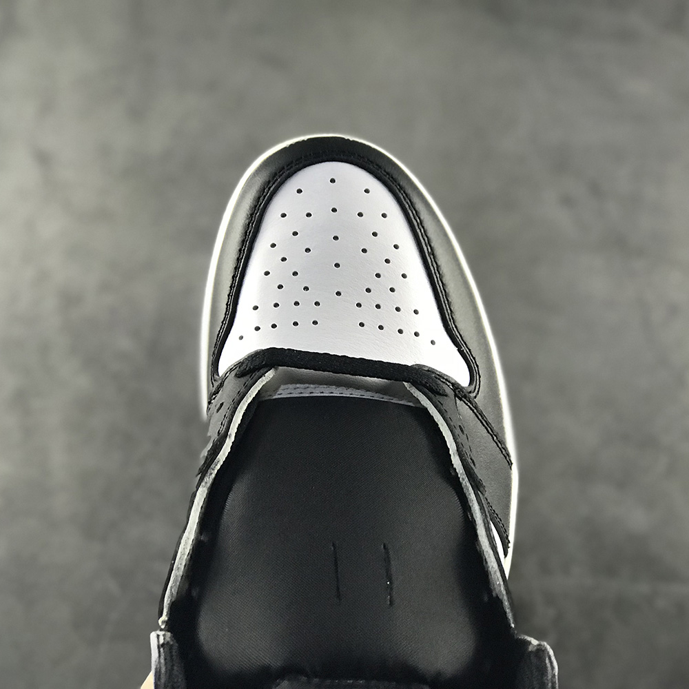Jordan AJ1 Sneakers - DopestKickz