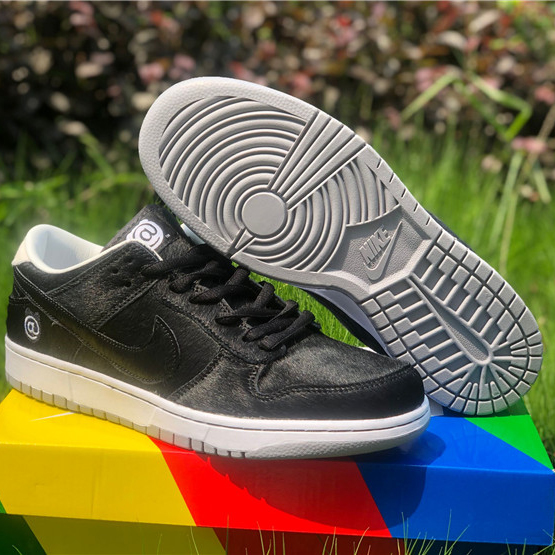 Medicom Toy X Nike SB Dunk Low BE@RBRICK - DopestKickz