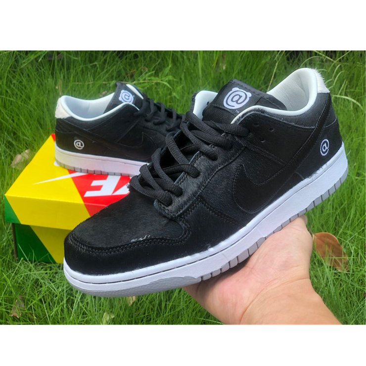 Medicom Toy X Nike SB Dunk Low BE@RBRICK - DopestKickz