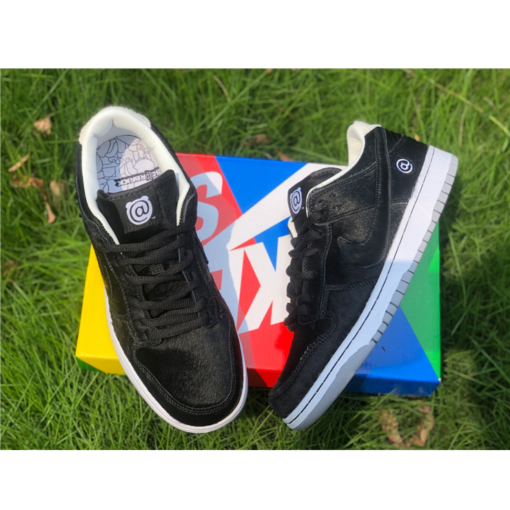Medicom Toy X Nike SB Dunk Low BE@RBRICK - DopestKickz
