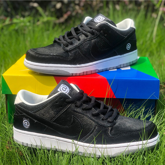 Medicom Toy X Nike SB Dunk Low BE@RBRICK - DopestKickz