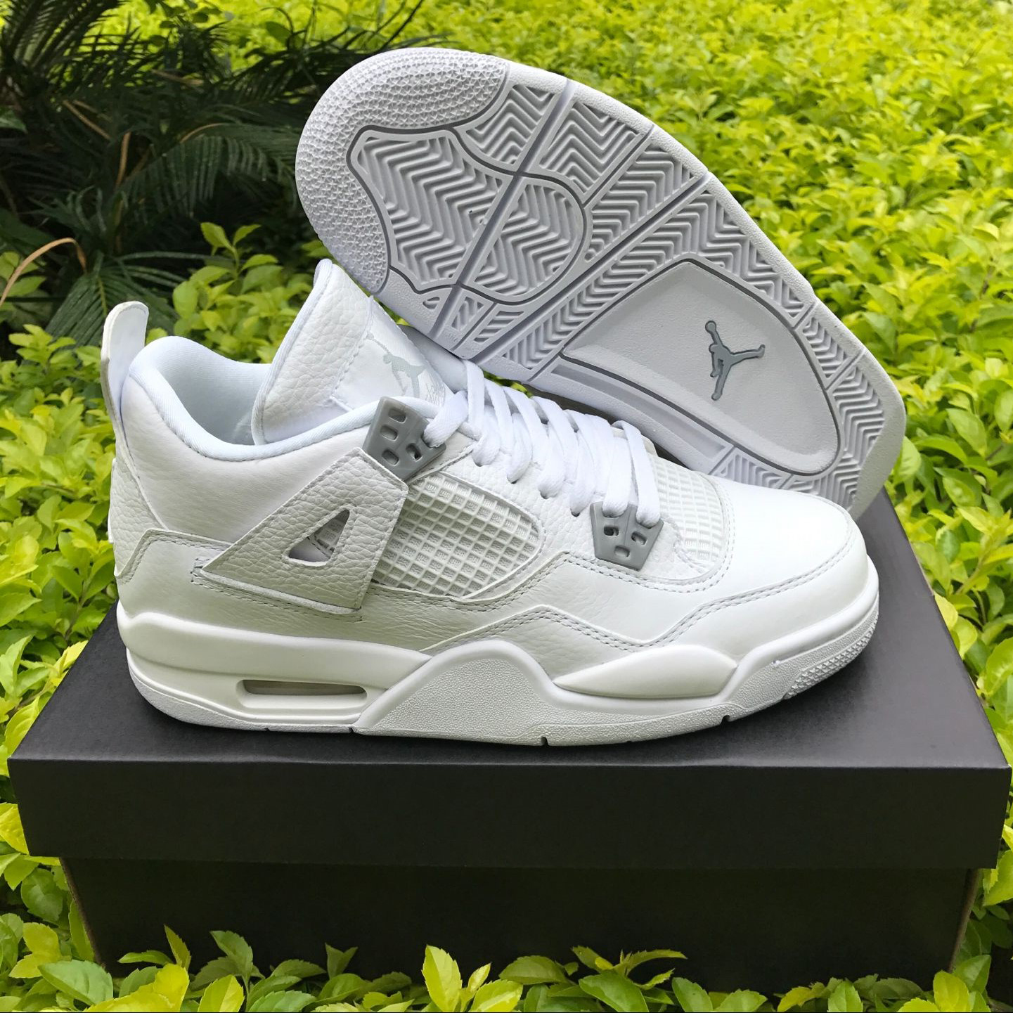 Jordan AJ4 Sneaker - DopestKickz