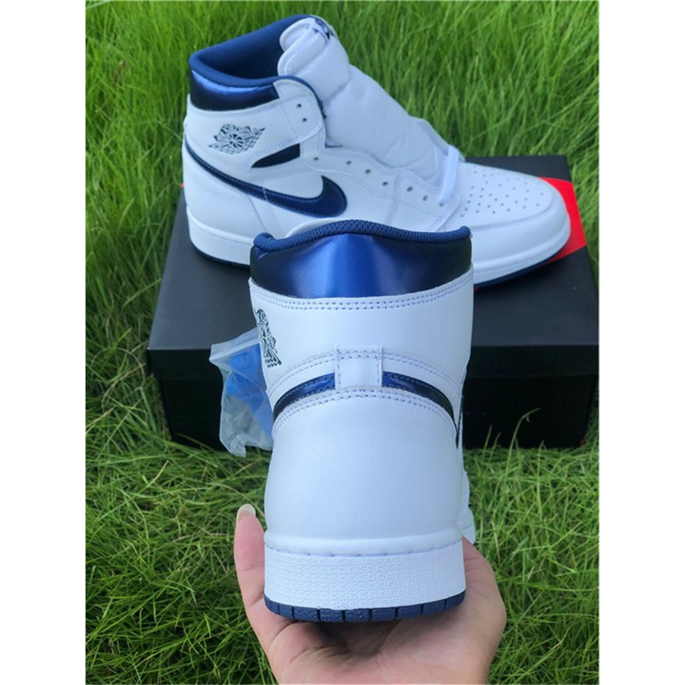 Air Jordan 1 OG Metallic Navy - DopestKickz