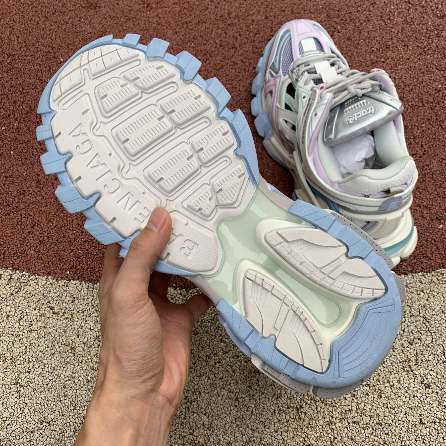 Balenciaga Track Runner 2.0 - DopestKickz