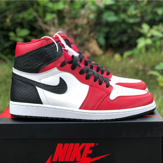 Jordan AJ1 High WMNS "Satin Snake" - DopestKickz