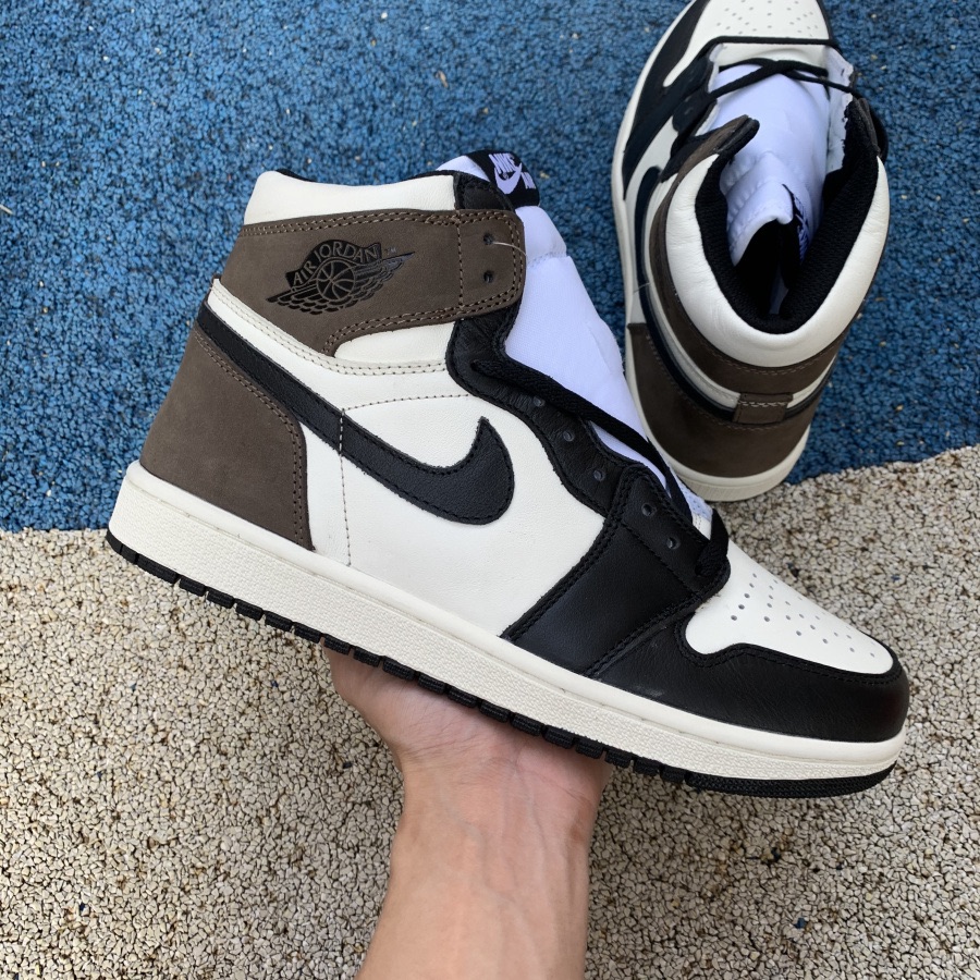 Jordan Air 1 Retro High OG "Dark Mocha"Sneaker - DopestKickz