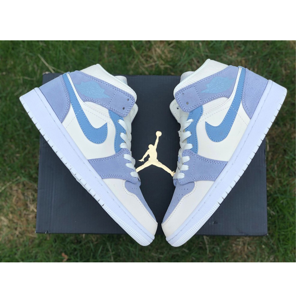 Jordan AJ1 Mid DA4666-100  - DopestKickz