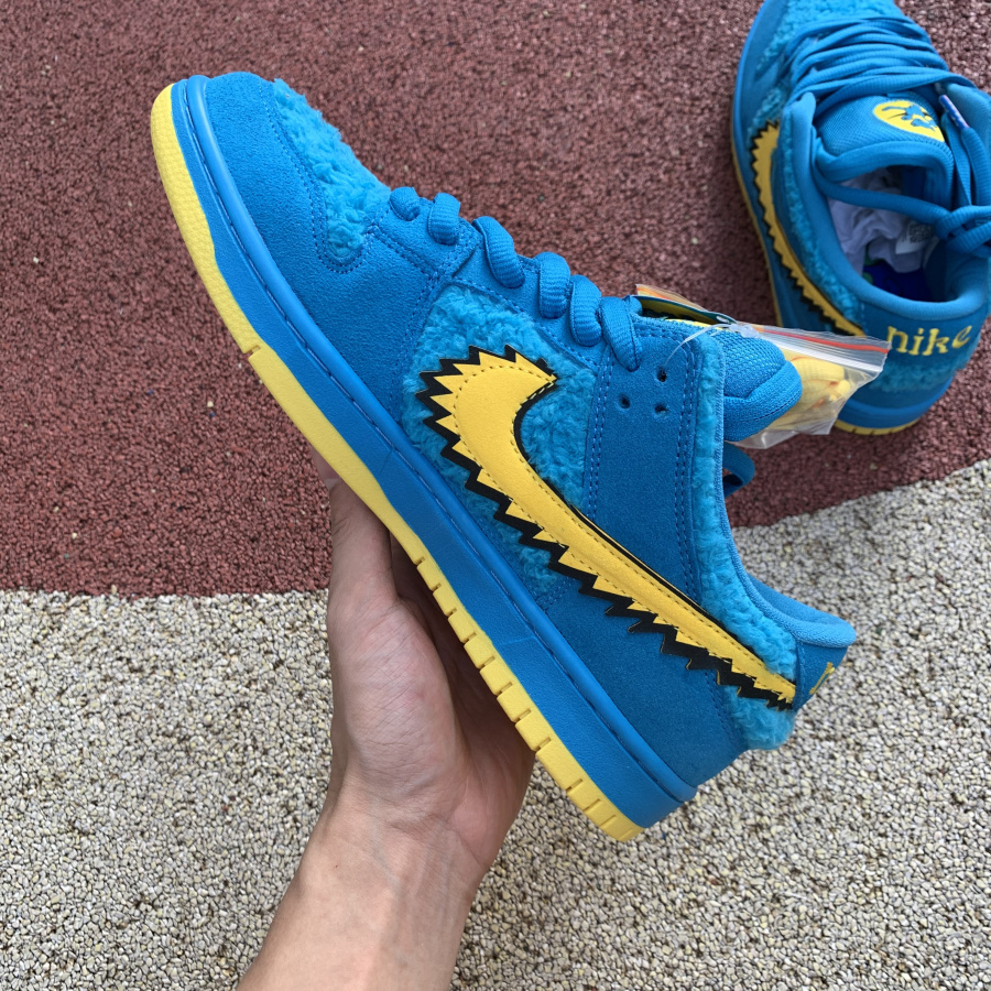 Grateful Dead X Nike SB Dunk Low "Blue Bear" - DopestKickz