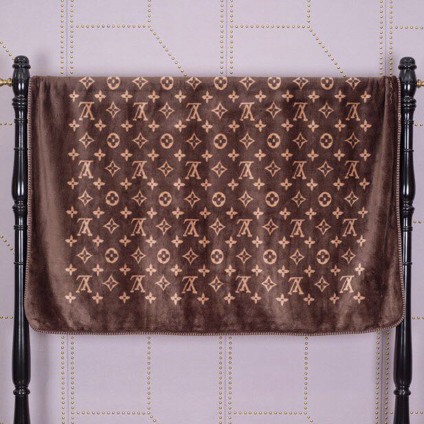 Louis Vuitton Neo Monogram Blanket - DopestKickz