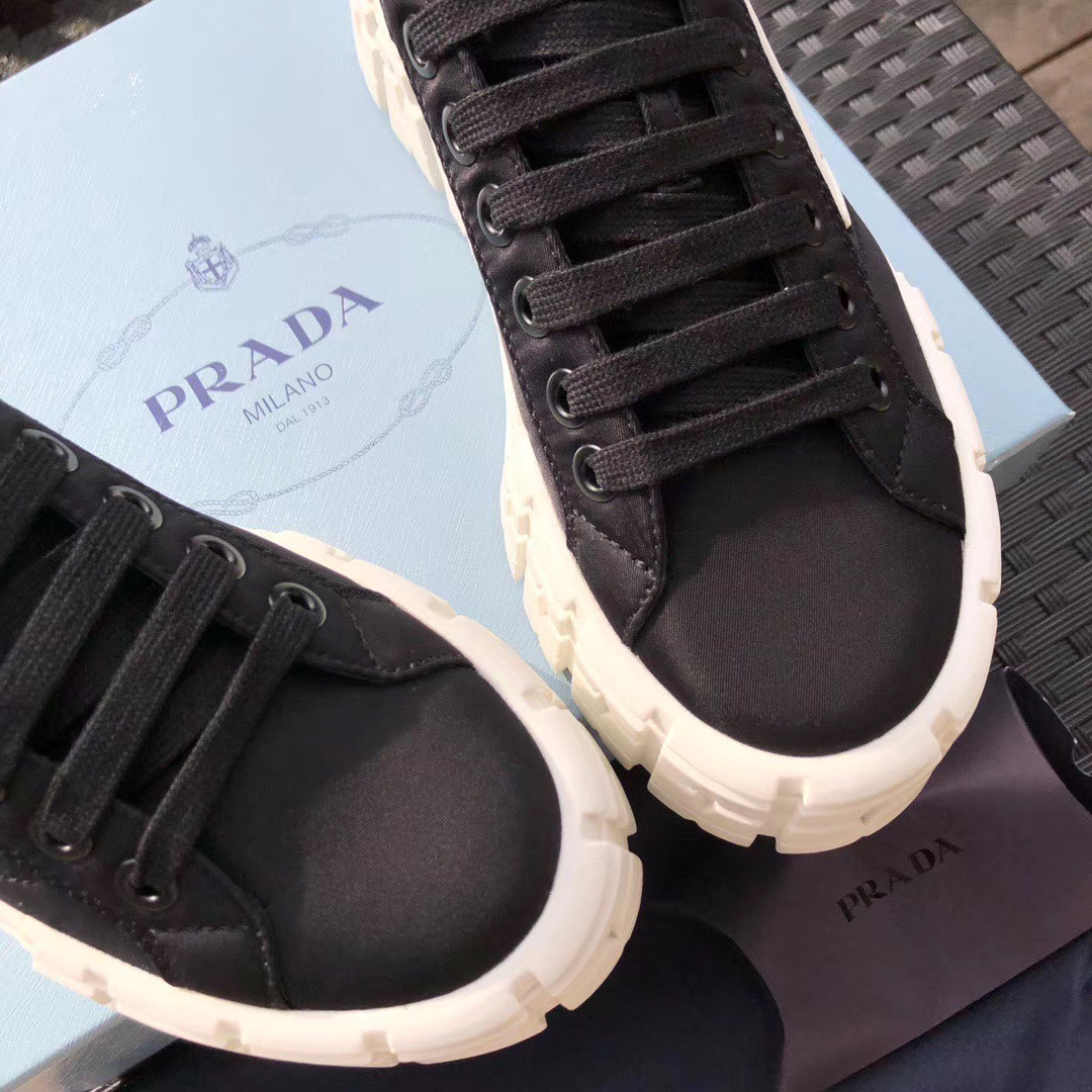 Prada Triangular Logo Plaque Sneakers - DopestKickz
