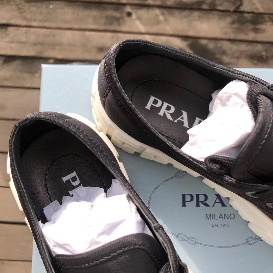 Prada Triangular Logo Plaque Sneakers - DopestKickz