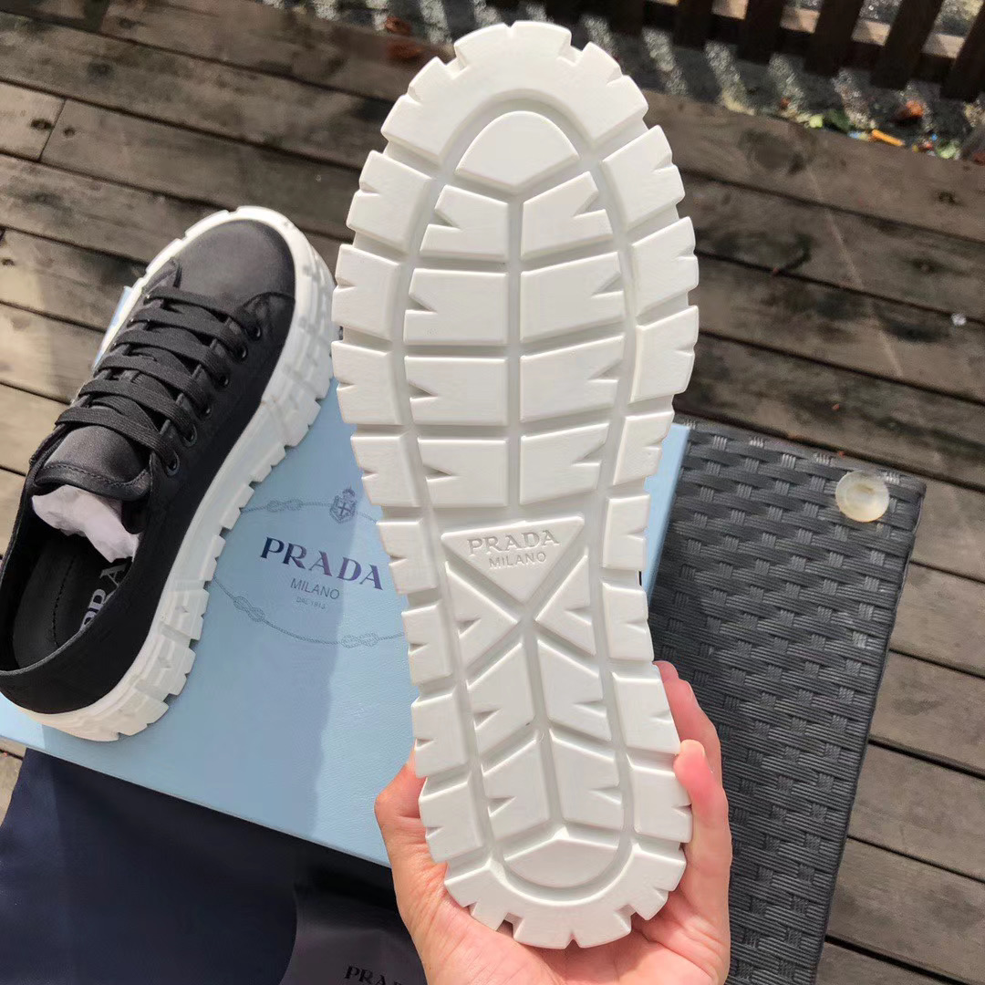 Prada Triangular Logo Plaque Sneakers - DopestKickz