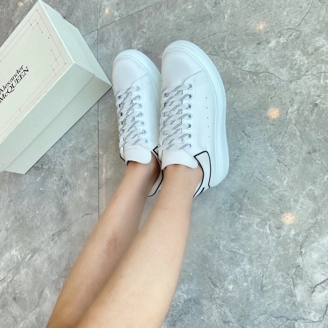 Alexander Mqueen Raised-Sole Low-Top Leather Trainers - DopestKickz