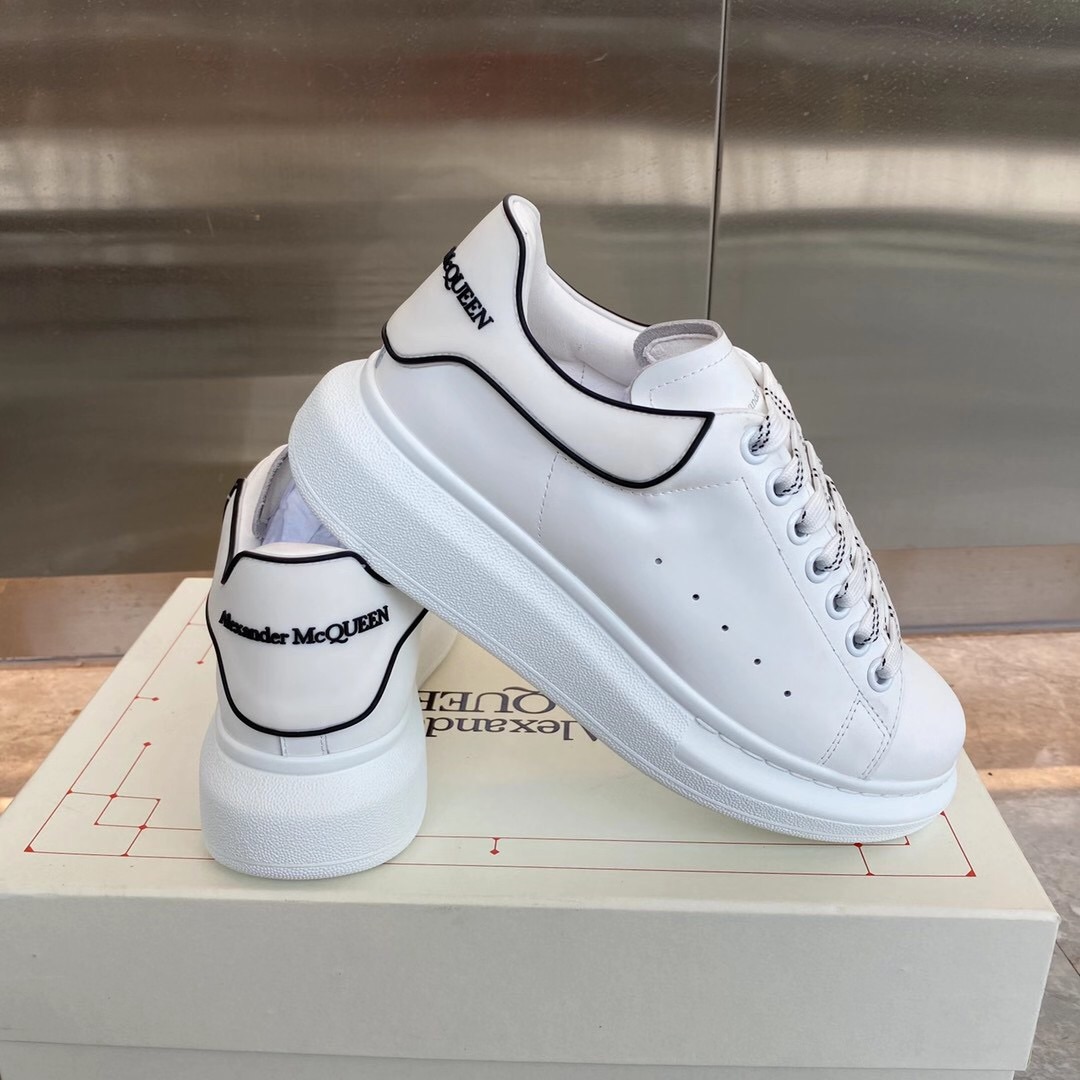Alexander Mqueen Raised-Sole Low-Top Leather Trainers - DopestKickz