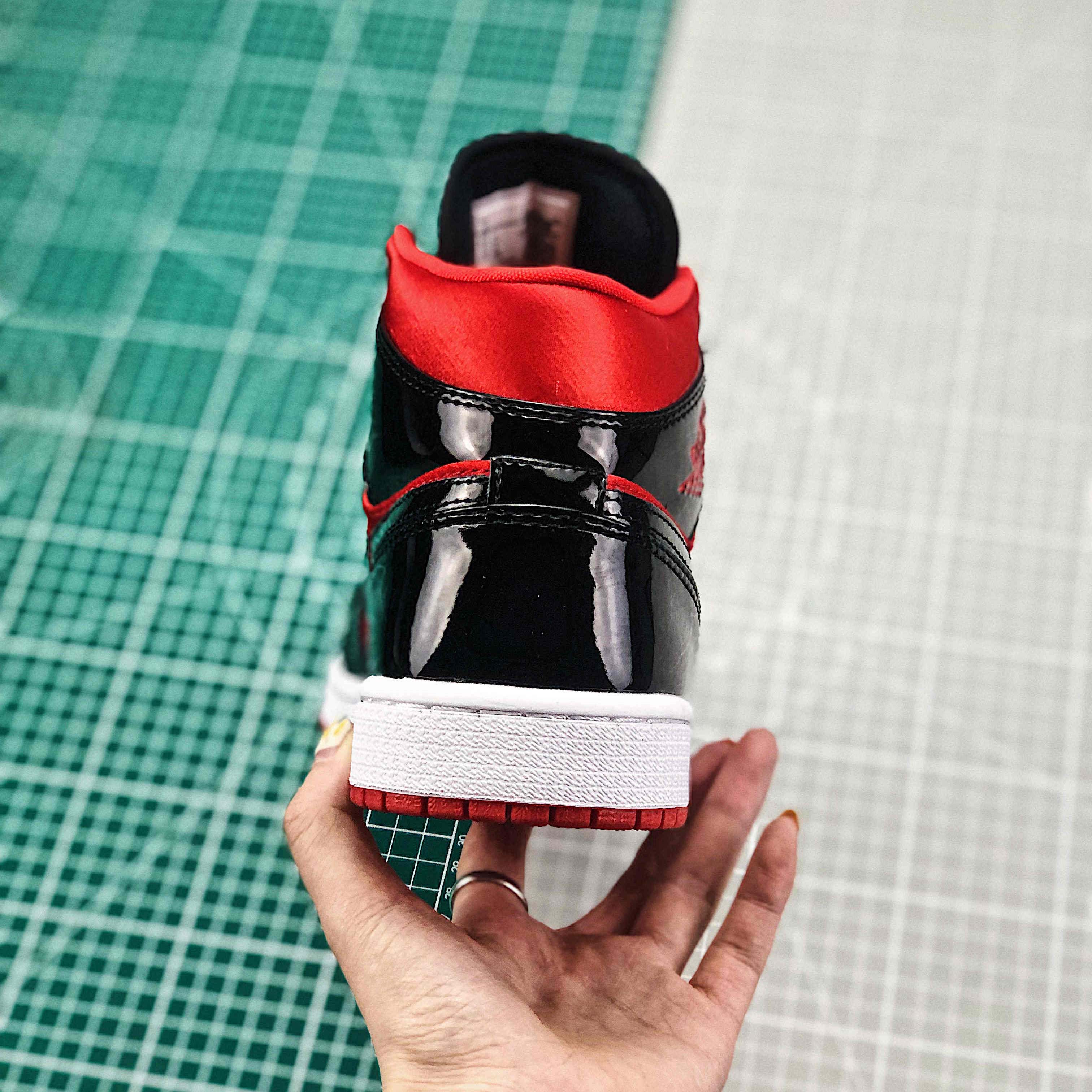 Jordan Air 1 Mid Black/Hot Punch BQ6472-600  - DopestKickz