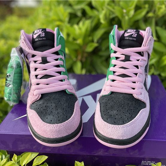 Nike SB Dunk High 'Invert Celtics' CU7349-001 - DopestKickz