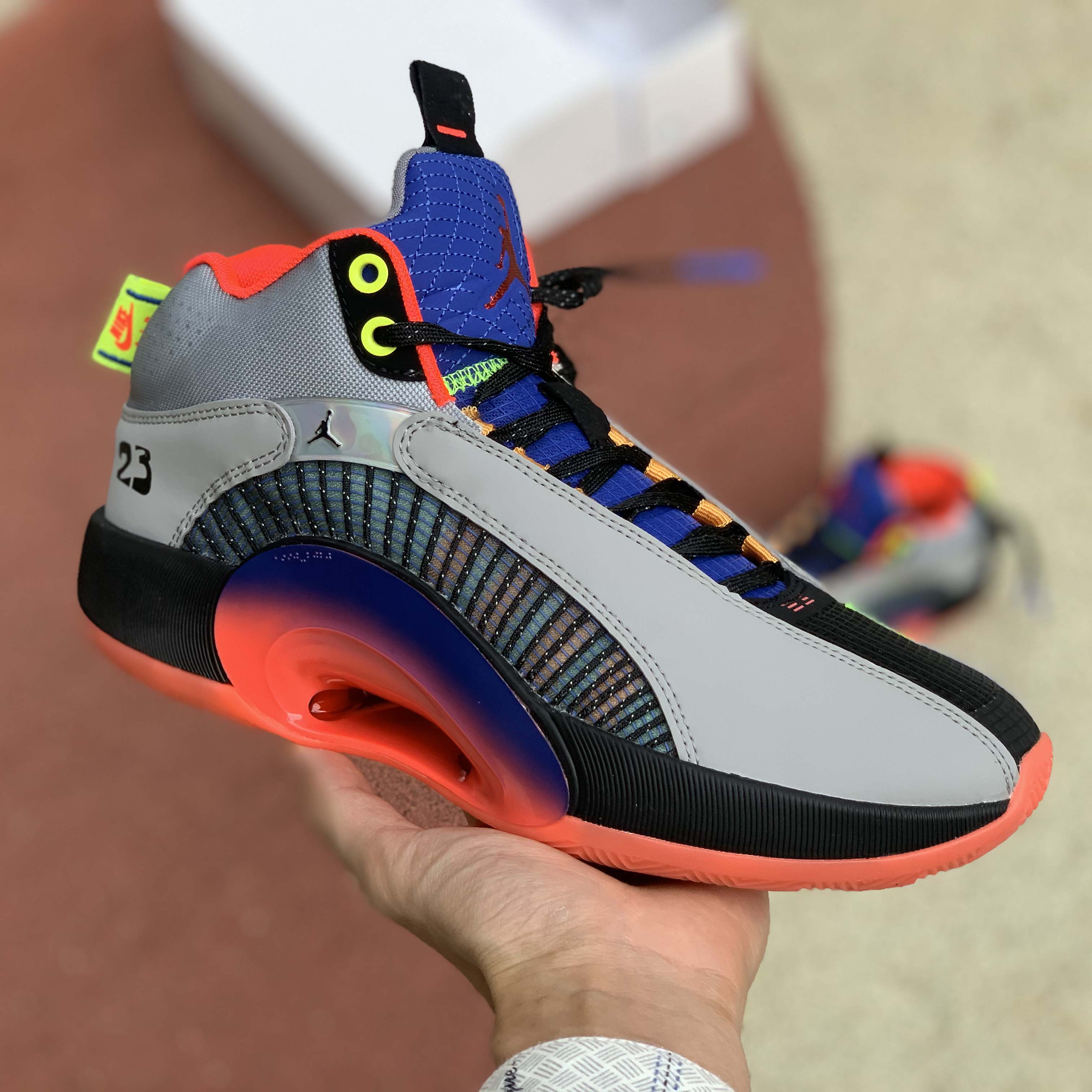 Jordan Air 35 Center Of Gravity DC1493-001 - DopestKickz