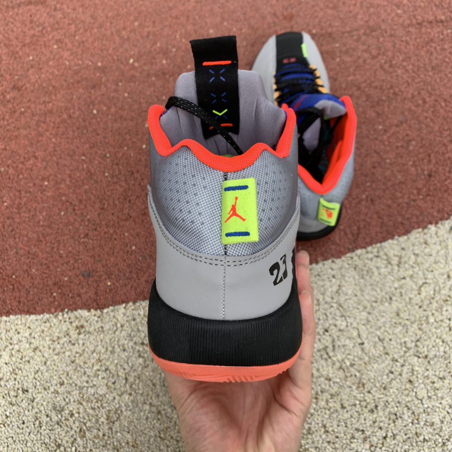 Jordan Air 35 Center Of Gravity DC1493-001 - DopestKickz