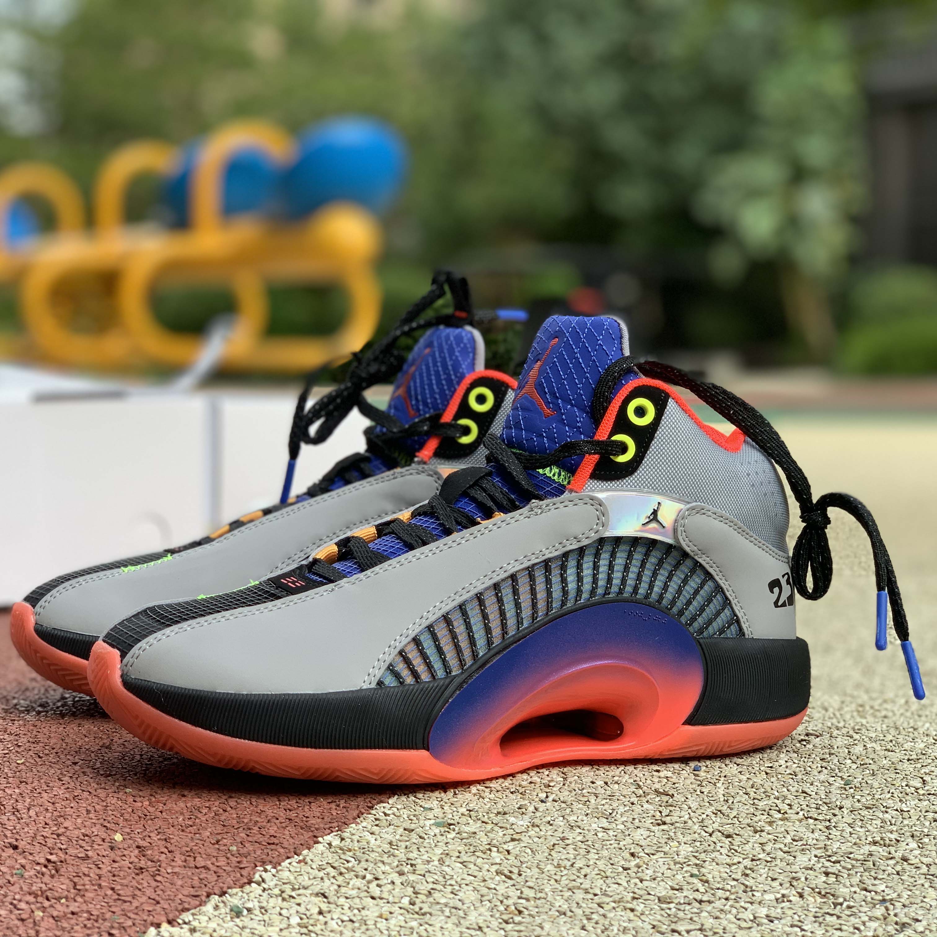 Jordan Air 35 Center Of Gravity DC1493-001 - DopestKickz