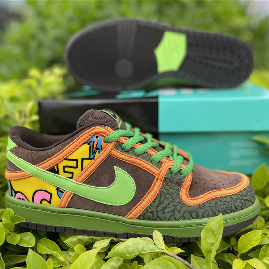 Nike SB Dunk Low 'De La Soul' 789841 332 - DopestKickz