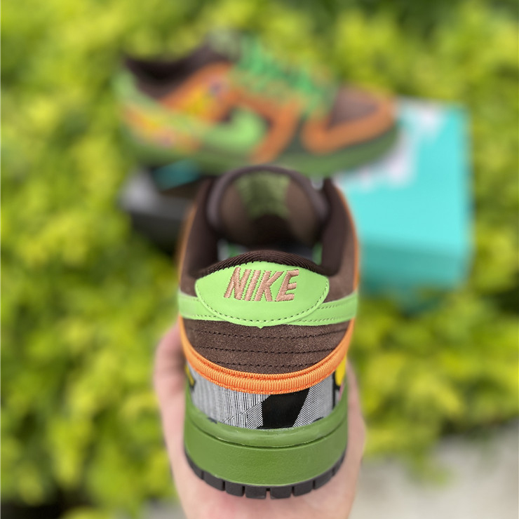 Nike SB Dunk Low 'De La Soul' 789841 332 - DopestKickz