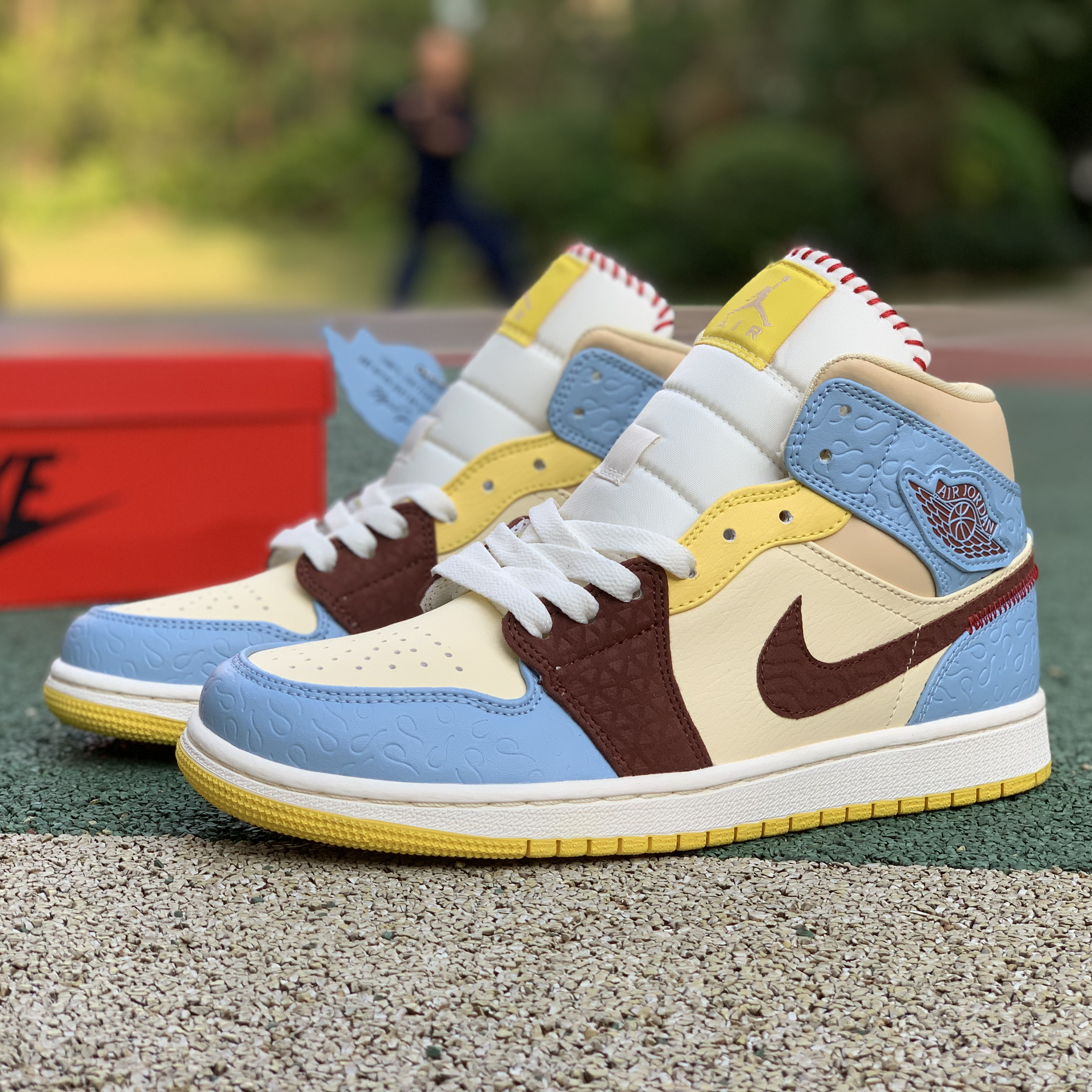 Jordan  Air 1 Mid CU2803-200 - DopestKickz