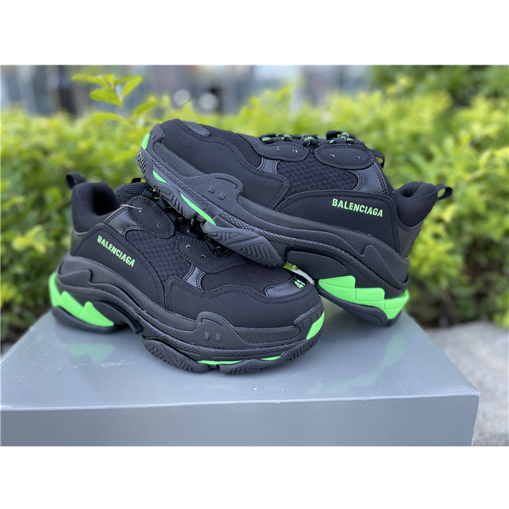 Balenciaga Triple S Sneaker - DopestKickz