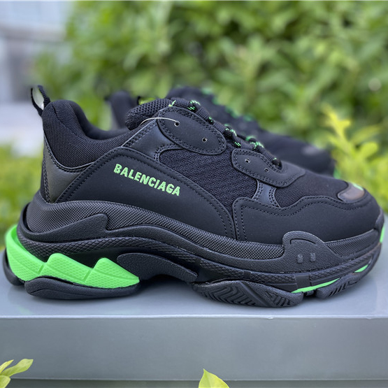 Balenciaga Triple S Sneaker - DopestKickz