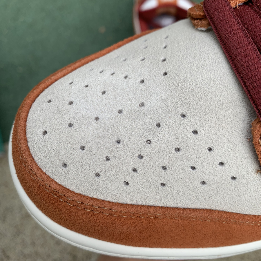 Nike  SB Dunk Low Pro Dark Russet Cedar White BQ6817-202 - DopestKickz