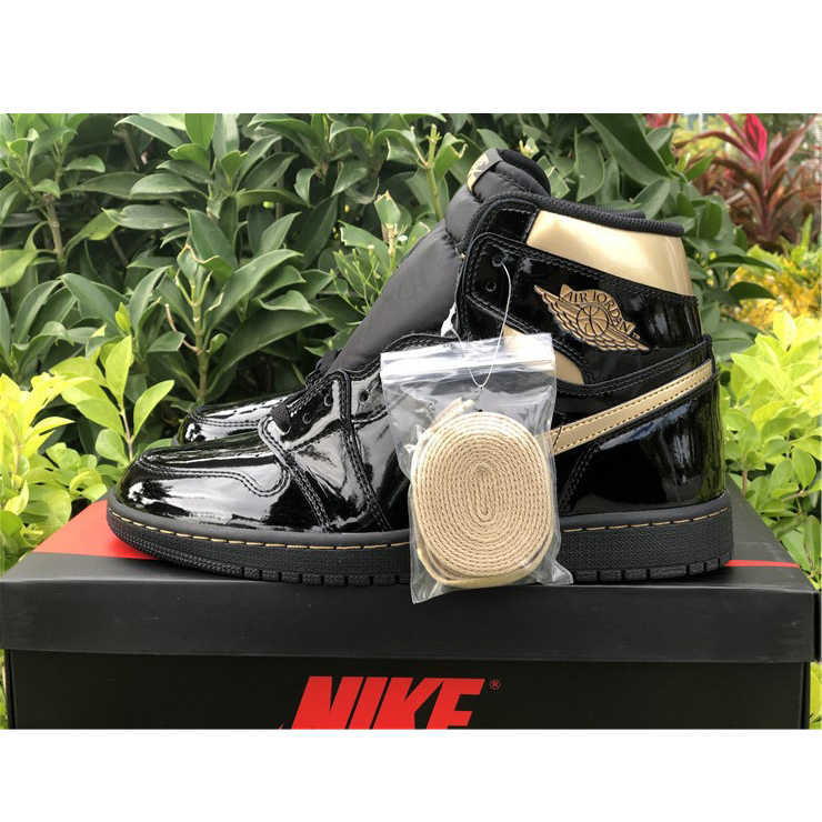 Jordan Air 1 Retro High Black Metallic Gold 555088-032 - DopestKickz