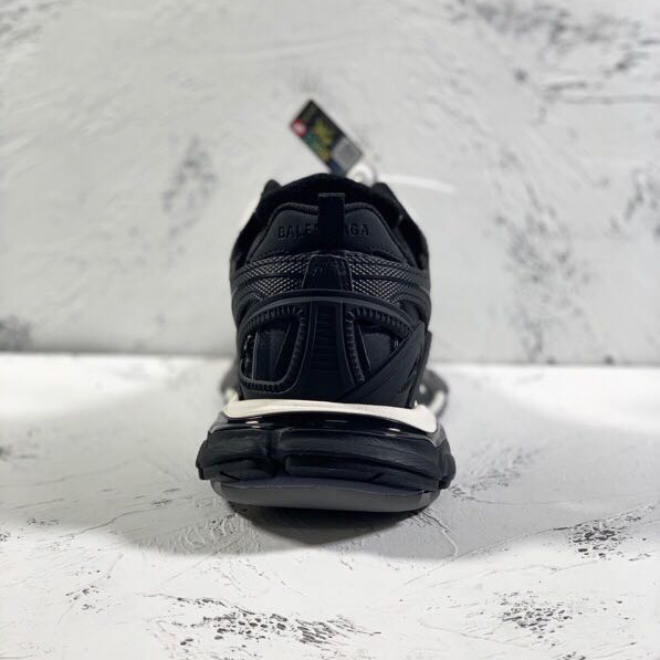 Balenciaga Track.2 Sneakers - DopestKickz