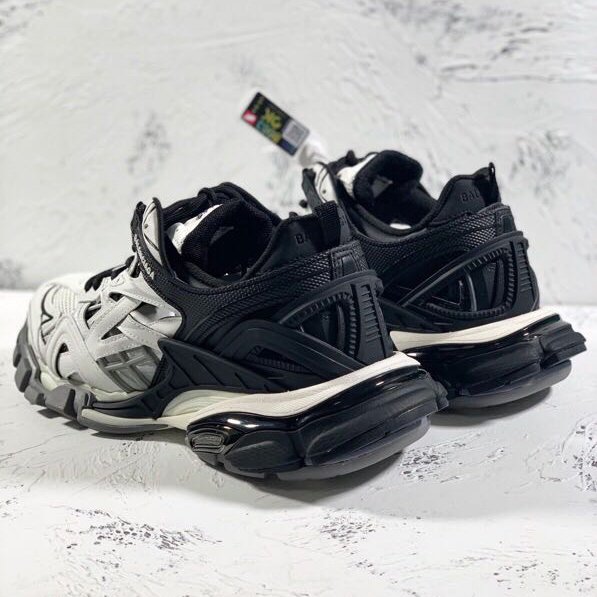 Balenciaga Track.2 Sneakers - DopestKickz
