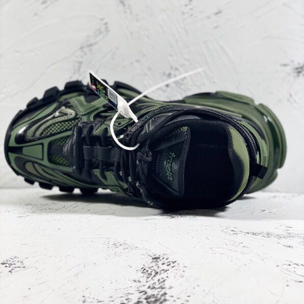 Balenciaga Track.2 Sneakers - DopestKickz