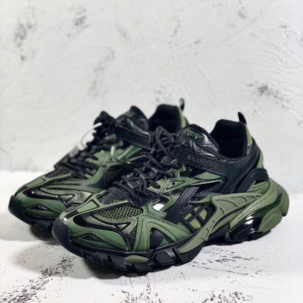 Balenciaga Track.2 Sneakers - DopestKickz