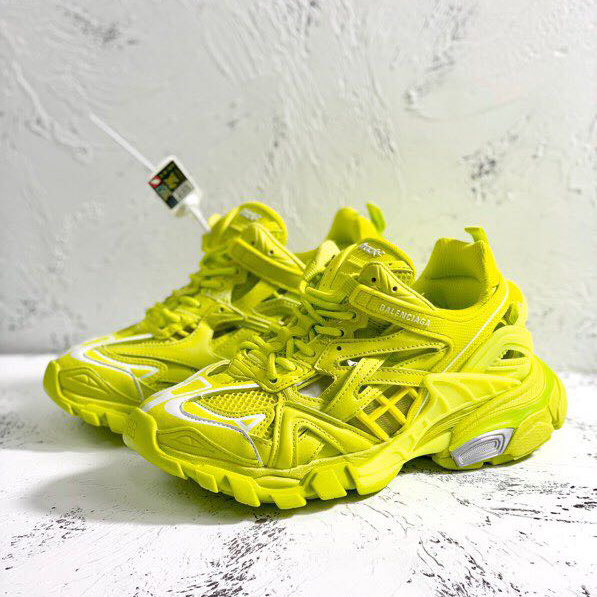 Balenciaga Track.2 Sneakers - DopestKickz
