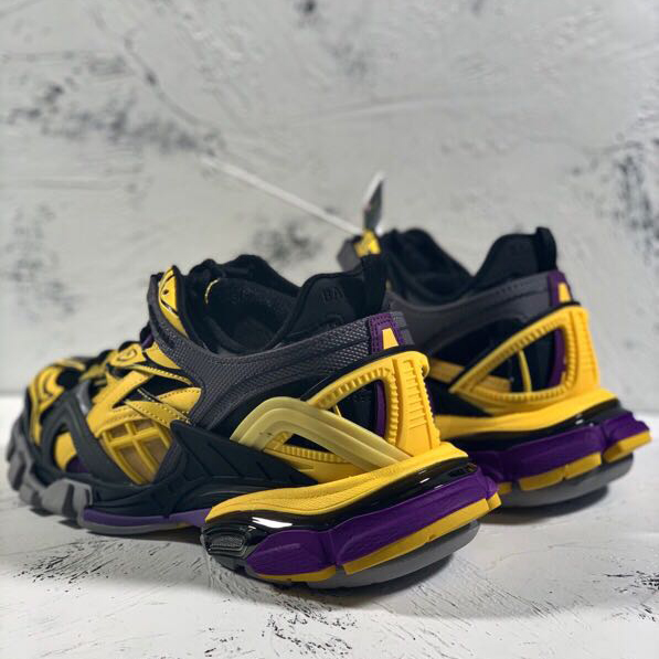 Balenciaga Track.2 Sneakers - DopestKickz