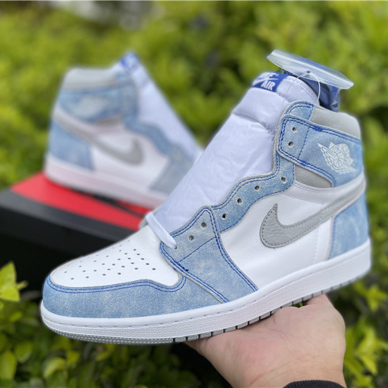 Jordan Air 1 High OG “Hyper Royal” 555088-402 - DopestKickz
