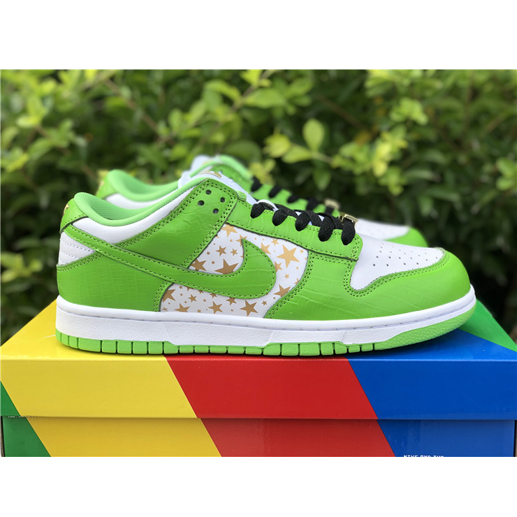 Nike SB Dunk Low "Green Stars" DH3228-101 - DopestKickz