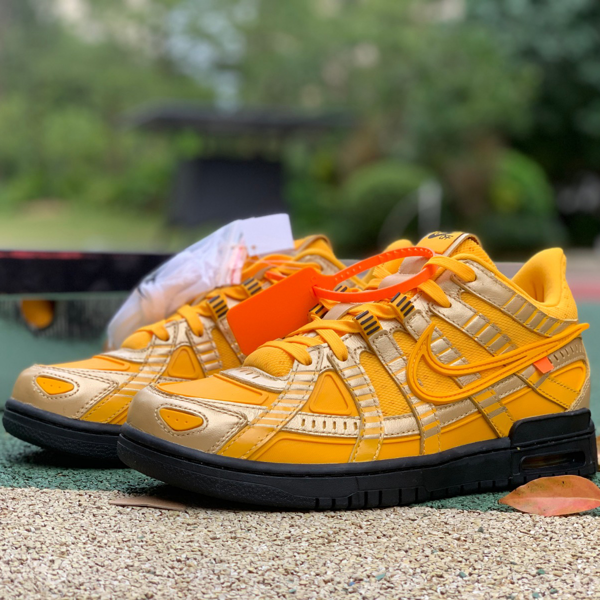 Nike Air Rubber Dunk Off-White University Gold - DopestKickz