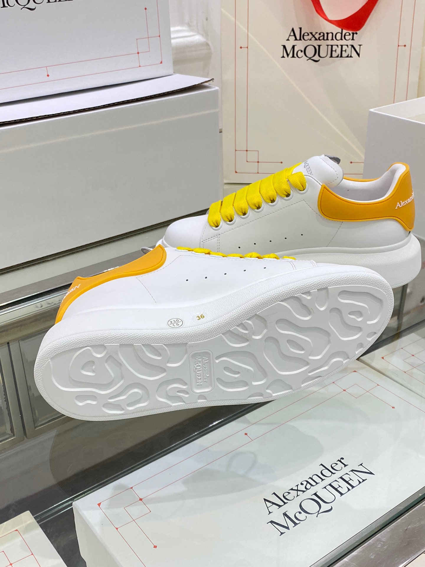 Alexander Mqueen Low-Top Air Platform Leather Sneakers    - DopestKickz