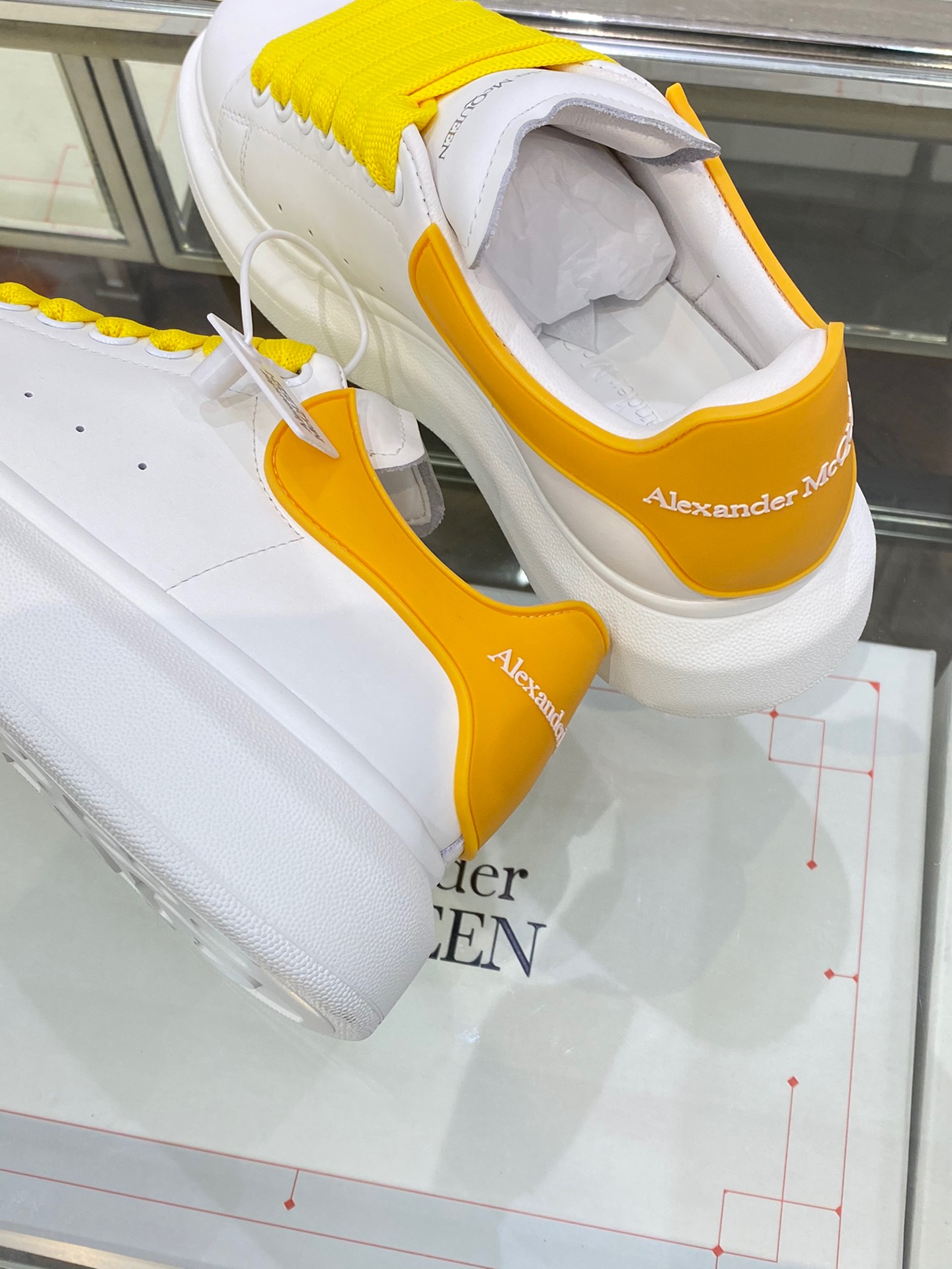 Alexander Mqueen Low-Top Air Platform Leather Sneakers    - DopestKickz