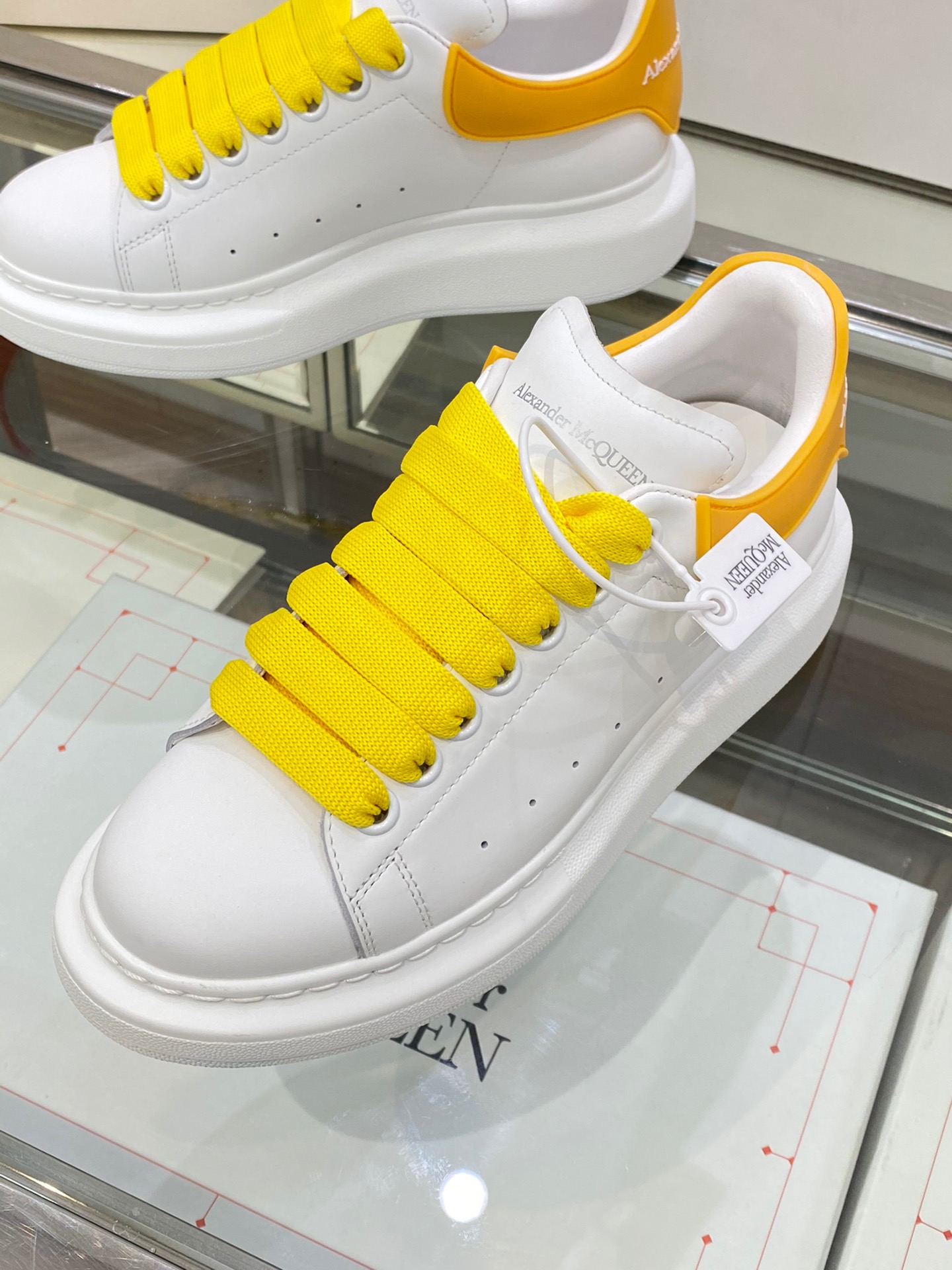 Alexander Mqueen Low-Top Air Platform Leather Sneakers    - DopestKickz