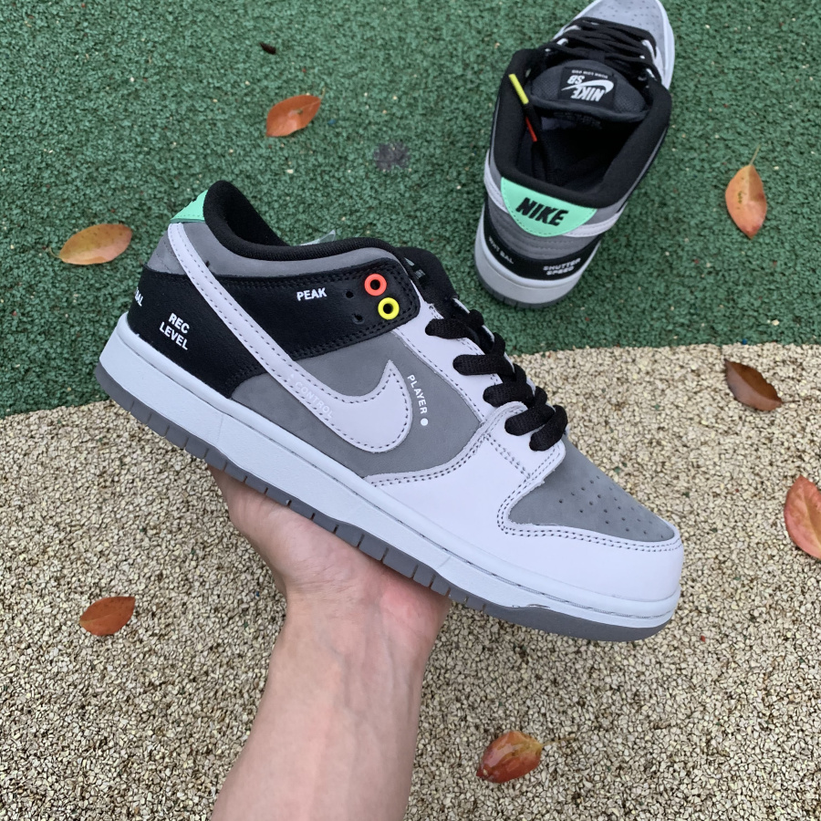 Nike SB Dunk Low VX1000 - DopestKickz