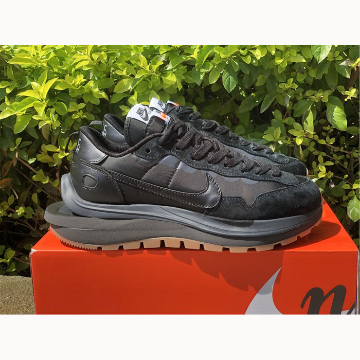 Sacai X Nike VaporWaffle 'Black/Gum' DD1875-001 - DopestKickz