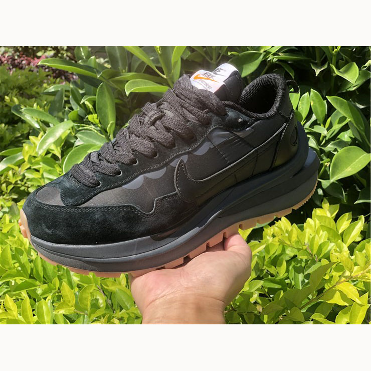 Sacai X Nike VaporWaffle 'Black/Gum' DD1875-001 - DopestKickz