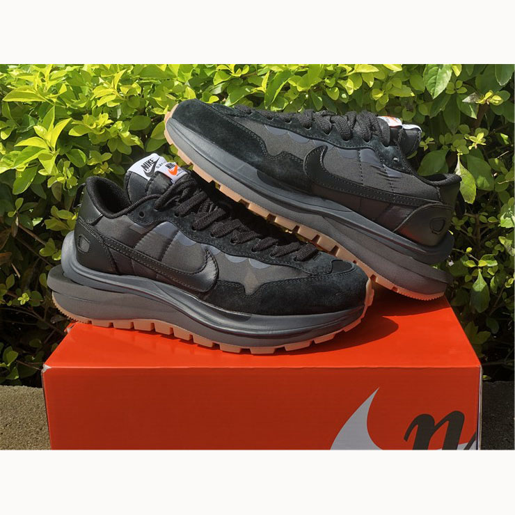 Sacai X Nike VaporWaffle 'Black/Gum' DD1875-001 - DopestKickz