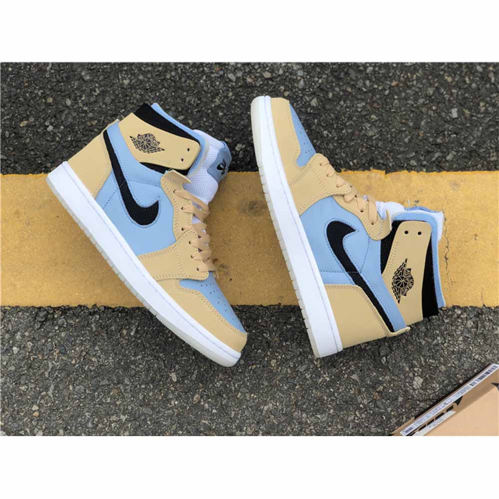 Jordan AJ 1 Zoom Air CMFT CT0979 - DopestKickz
