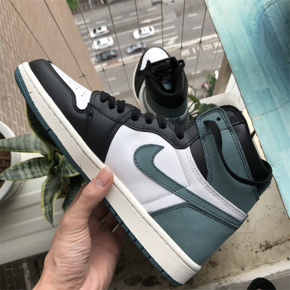 Jordan AJ 1 Retro High Caly Green Sneaker 555088-135 - DopestKickz